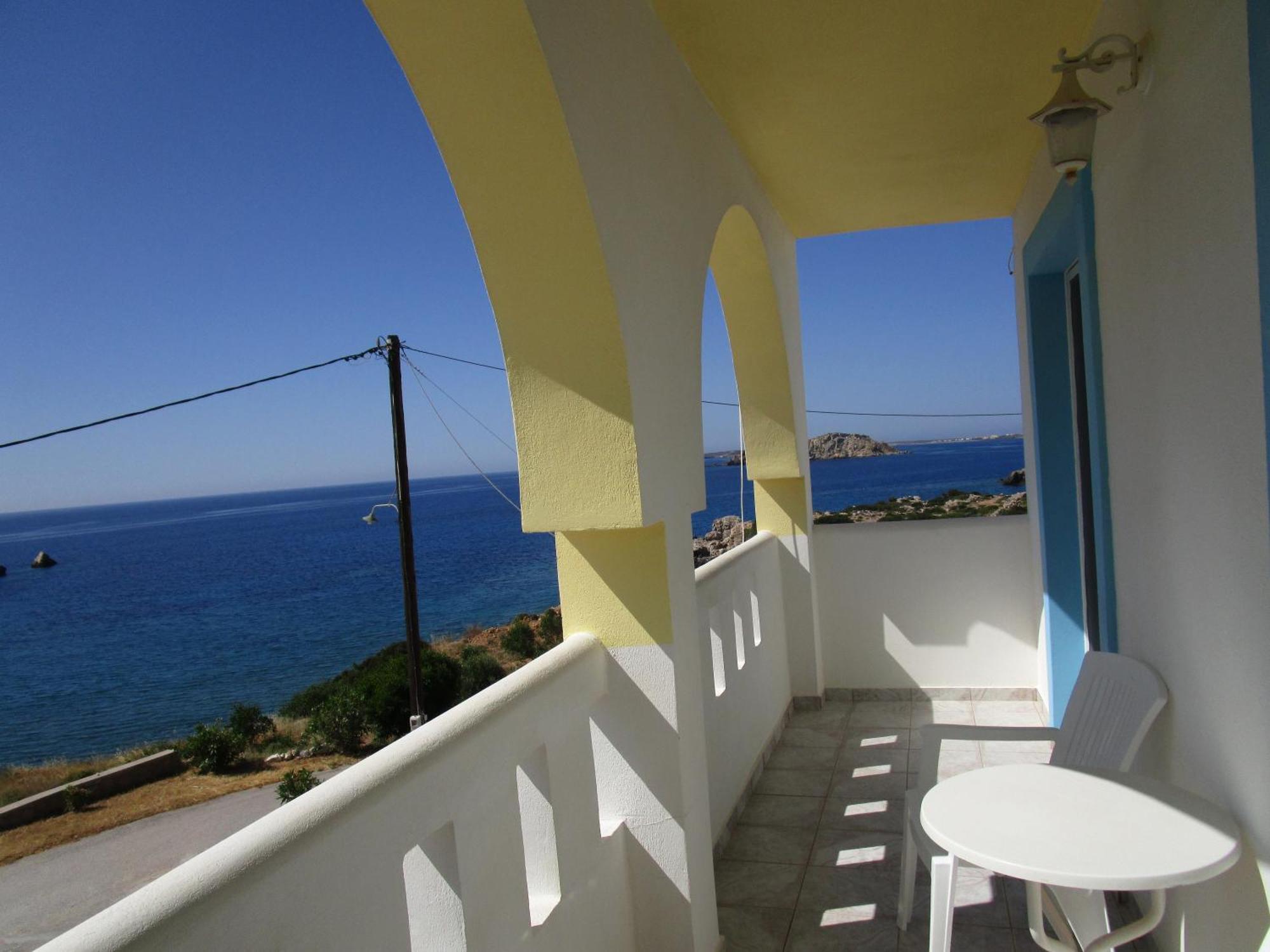 Studios Fokia Beach Amoopi Rum bild